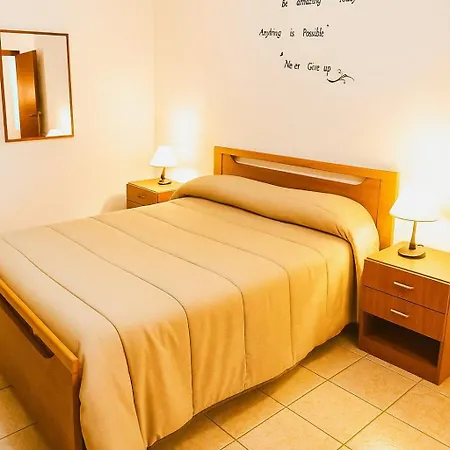 Piccolo Paradiso * マルティナ・フランカ